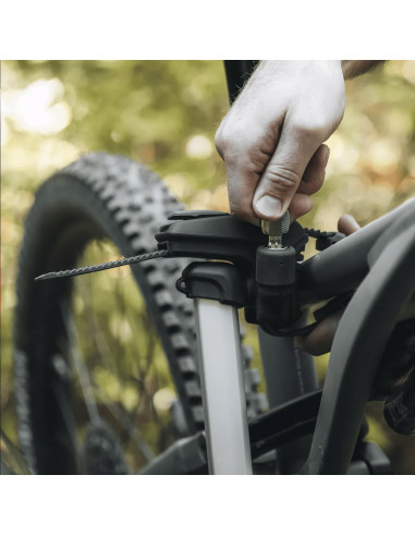 TA978100,Suport pentru 2 biciclete Thule Epos 978100 cu prindere pe carligul de remorcare (13pini) TA978100,Suport pentru 2 biciclete Thule Epos 978100 cu prindere pe carligul de remorcare (13pini)