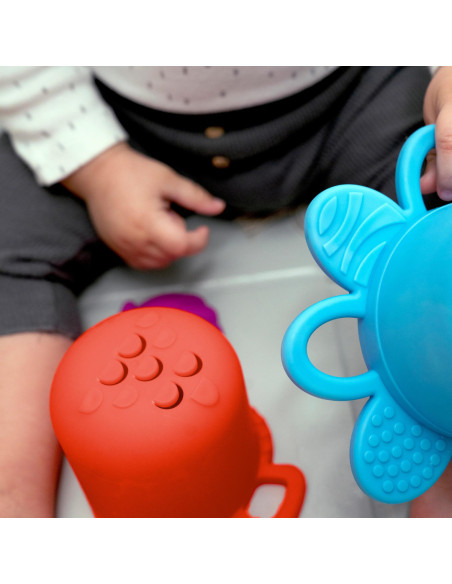 BB-13145,Baby Einstein - Set de pahare senzoriale pentru stivuire si scurgere, "Ocean Explorers Opuss"