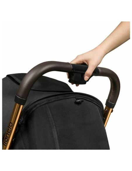 BN-LO-CLOE_BLACK_ONYX,Carucior sport, Lionelo, Cloe, Cu accesorii, Cadru din aluminiu, Pana la 22 kg, Usor, Pliere compacta pent BN-LO-CLOE_BLACK_ONYX,Carucior sport, Lionelo, Cloe, Cu accesorii, Cadru din aluminiu, Pana la 22 kg, Usor, Pliere compacta pent
