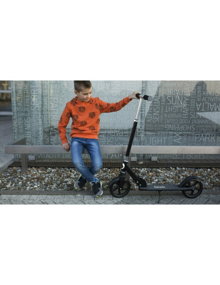 BN-LO-LUCA_BLACK_CARBON_PINK,Trotineta, Lionelo, Luca, Pentru copii sau adulti, Ultrapliabila, Pana la 100 Kg, Conform cu standa
