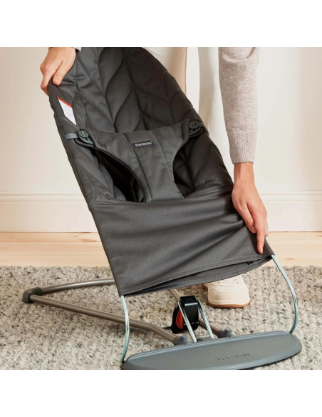 BS-006226A,BabyBjorn - Balansoar Bliss Anthracite cu aspect delicat de petala, tesatura matlasata