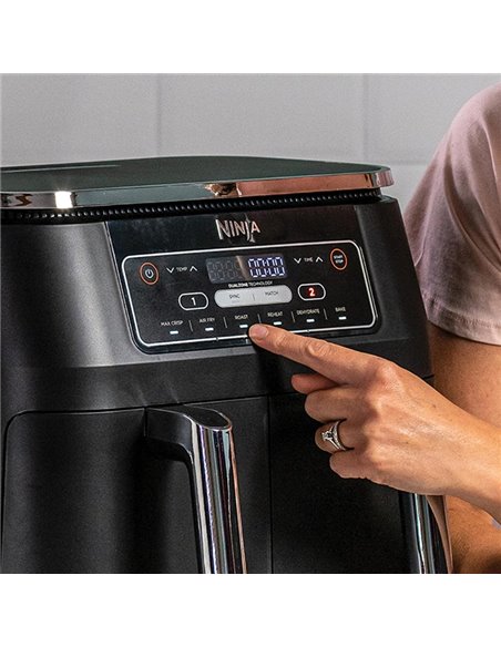 Friteuza cu aer cald incapatoare Ninja AF300EU, 6 functii, 2470 W, 7.6 L, Negru Friteuza cu aer cald incapatoare Ninja AF300EU, 6 functii, 2470 W, 7.6 L, Negru