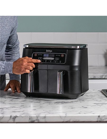 Friteuza cu aer cald incapatoare Ninja AF300EU, 6 functii, 2470 W, 7.6 L, Negru Friteuza cu aer cald incapatoare Ninja AF300EU, 6 functii, 2470 W, 7.6 L, Negru